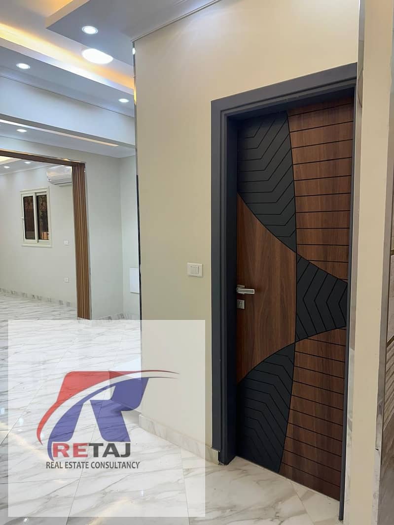 7 7e9ef93c-42ab-433f-a397-2bccec1d22b1. jpg