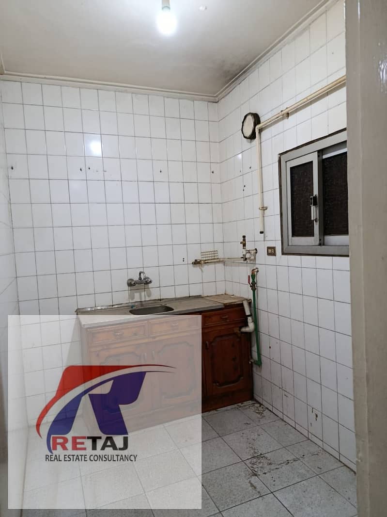 12 47e70de3-a1e4-4051-97b7-5bf1e13ef948. jpg