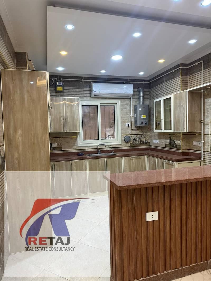 13 49b0f412-a577-4ccb-8c43-7bfcf396972c. jpg