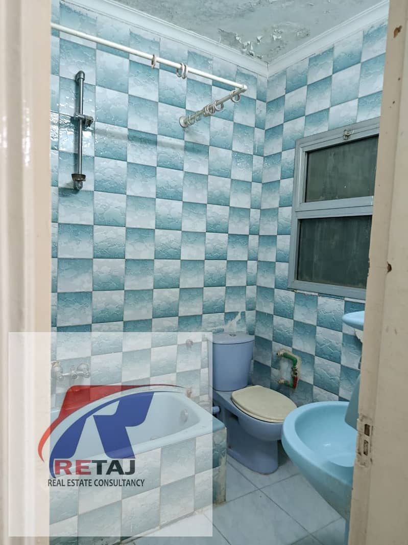 18 3464985a-f9f6-4154-ae01-3acf3c04201b. jpg