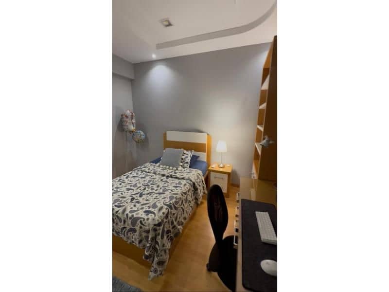 19 87a5ac43-e44e-445a-be9d-336bcf52d200. jpg