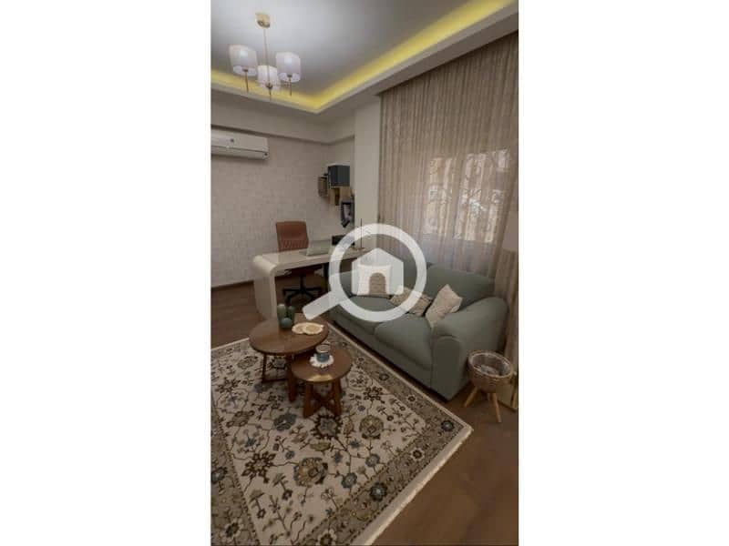 29 92409fbc-900f-48a7-a3a8-6f8b16fe1012. jpg