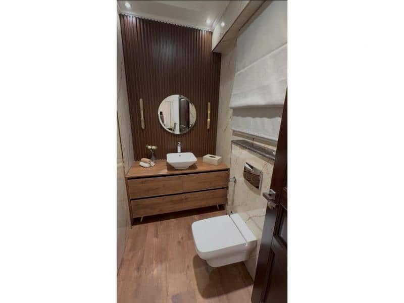 35 b8771976-c710-40ec-aa87-56f26636e40b. jpg