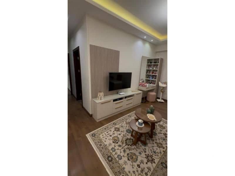 53 f0445583-f7b2-4258-9094-f91bb34cf3ab. jpg