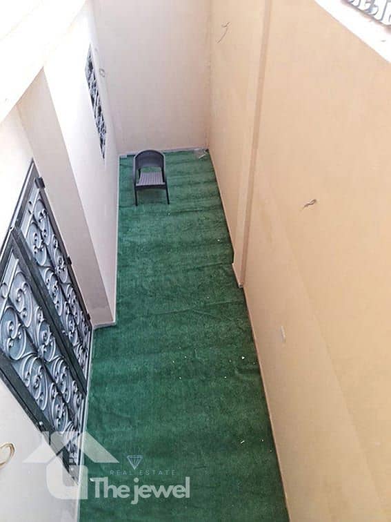 6 ac4c6135-2a71-430d-a4ce-28a2f3fbb7bc. jpg