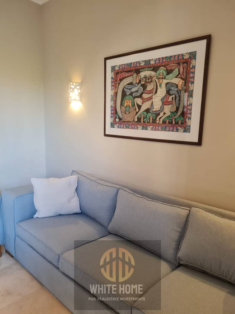 2 c7f42881-893c-4473-9a96-5f01927c63da. jpeg