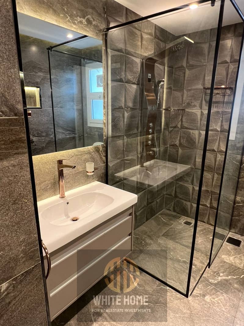 6 46b8f32c-9c0a-46ff-8a93-4c9d59ef201f. jpeg