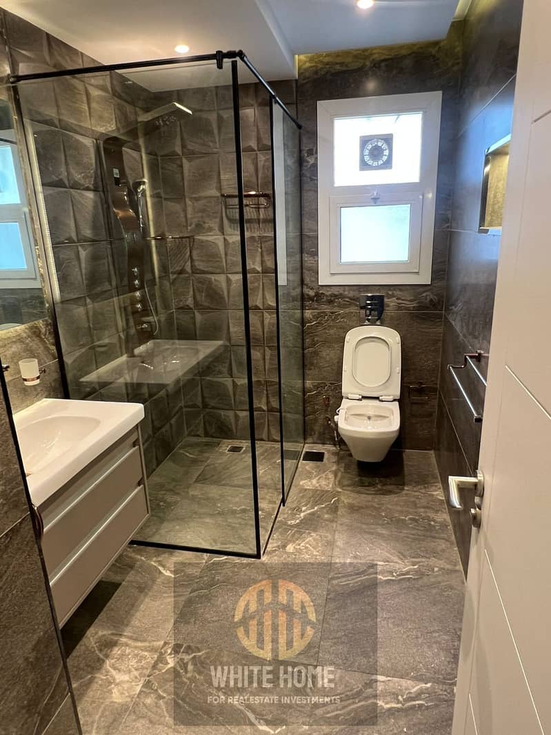 15 c01e640f-5322-41d0-8f41-45590bada28e. jpeg