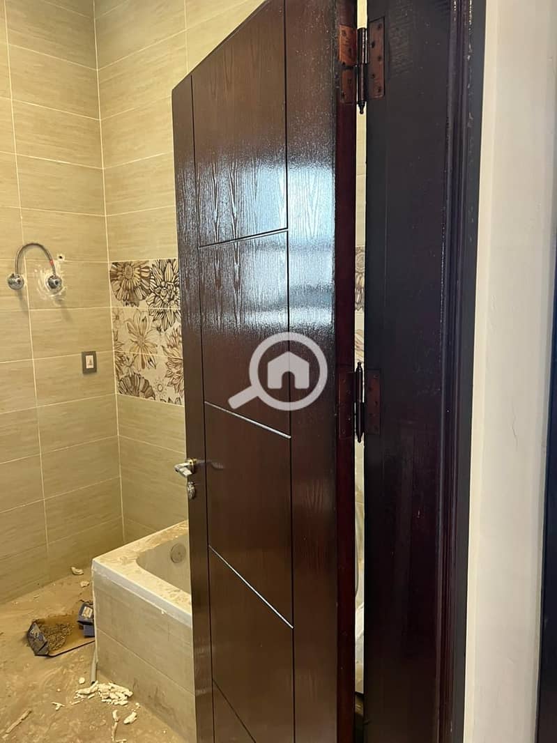 4 2aa305d1-7399-40a8-80d6-5236f049c762. jpg