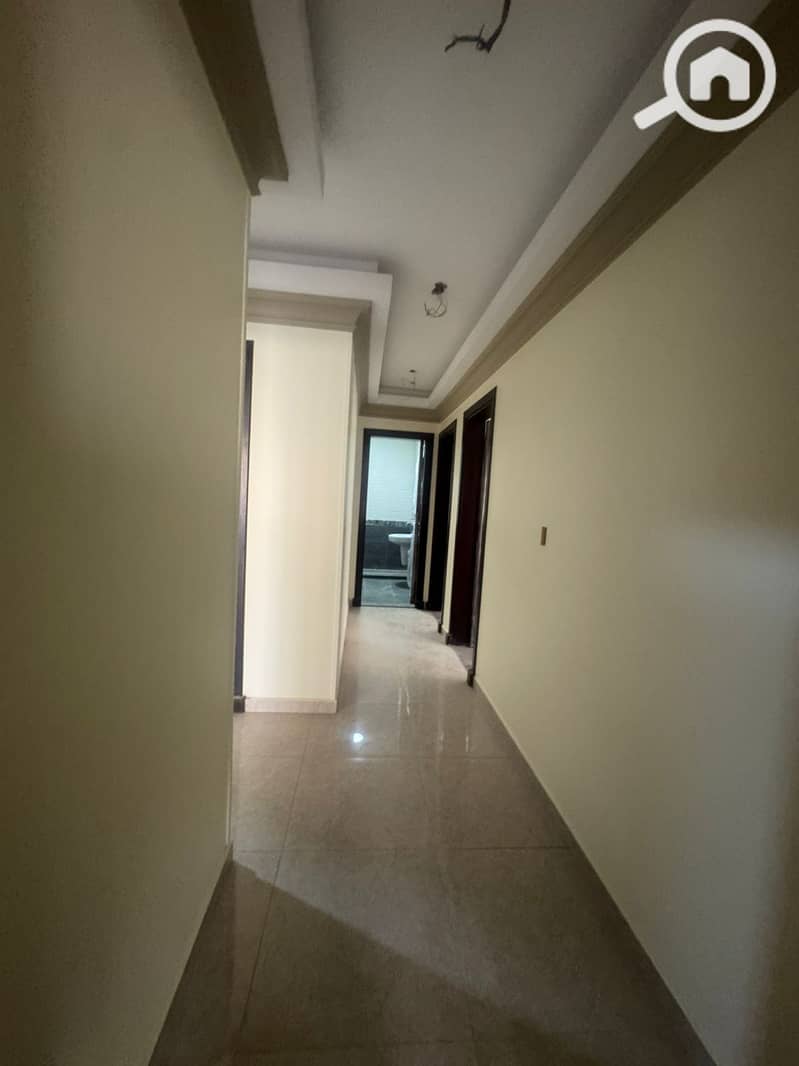 2 3f7905e6-9750-4466-b898-a52d865ef417. jpg