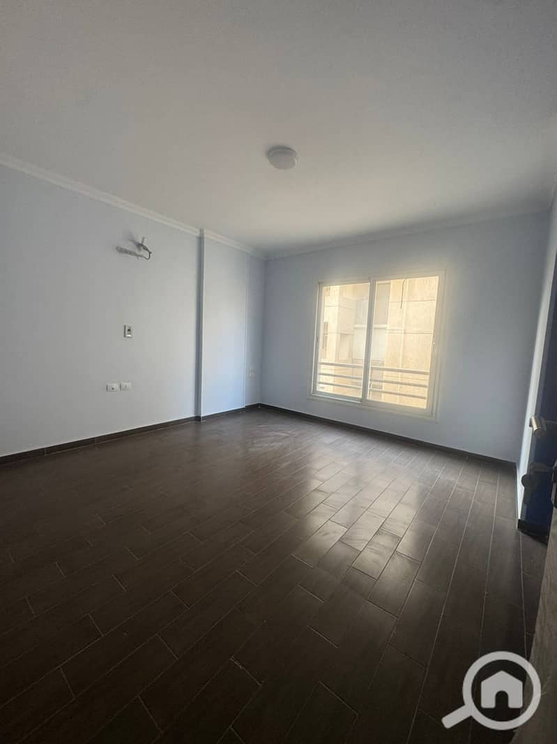 8 e2e496fa-c39f-49f3-9eb5-c4d71d873471. jpg