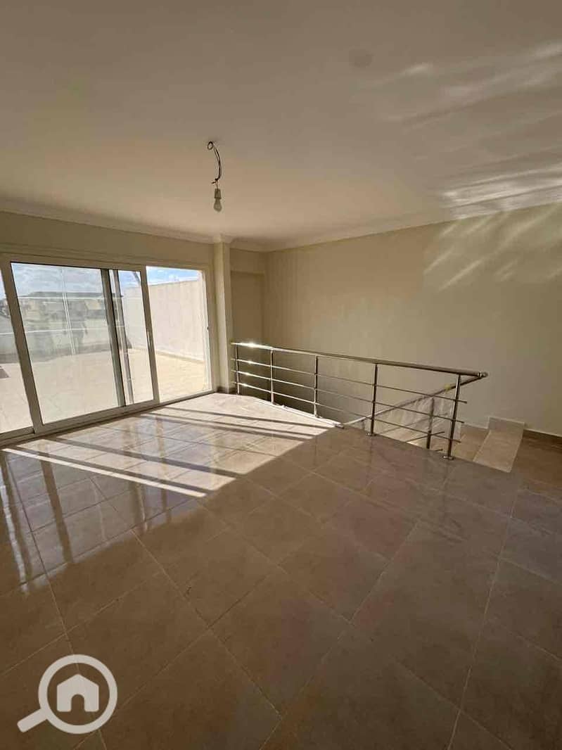 3 b62447ad-876f-431d-82b6-ff78e8898dca. jpg