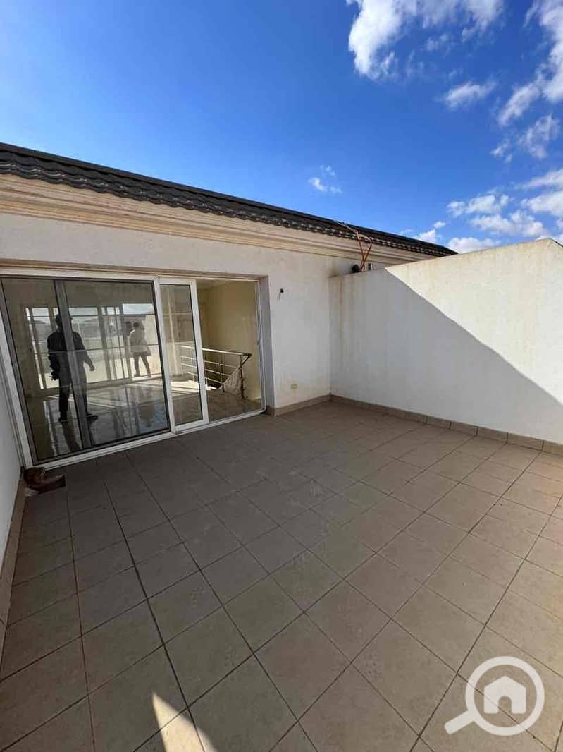 4 a0efda0f-fce1-4ace-9efd-e7d4cc5a1d5a. jpg