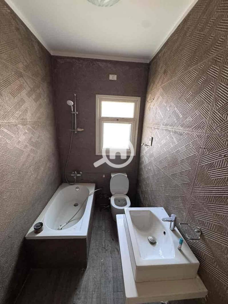 5 52391fbf-4fda-4d16-8dbd-a4f4e1793e57. jpg