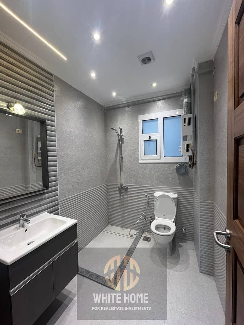 6 f300c92a-2717-4c00-8122-2fc2f84f51f6. jpeg