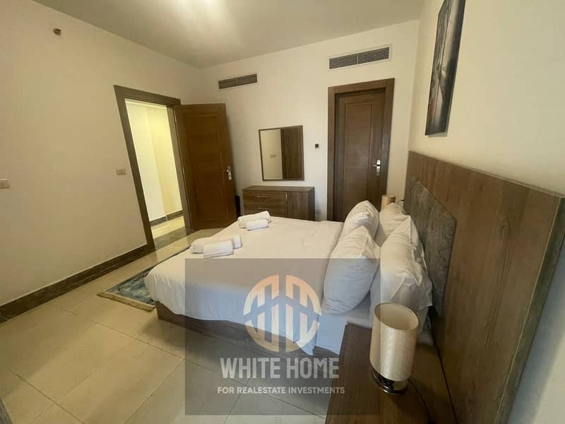 2 b3de8945-9b40-432a-b87e-461db7a1abfc. jpeg