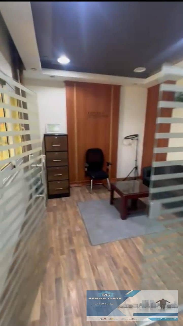 6 8a4445e7-a13e-4dbe-bc58-e6b4c962380f. jpg