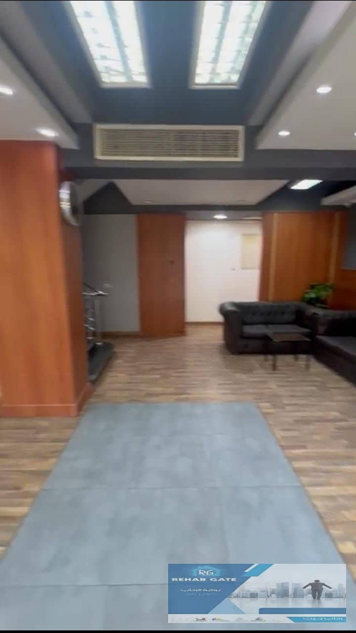 11 430abead-bd05-469c-9b8e-c9a87273920d. jpg