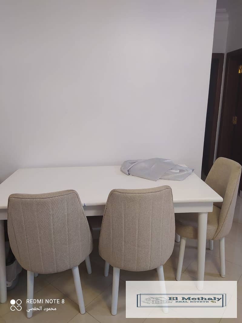 5 6bf02f99-8091-4716-964a-9e6b8b299d0c. jpg