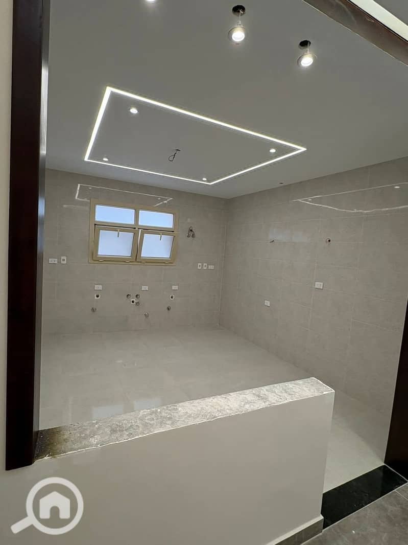 6 1385c7e6-e2bc-43db-bc23-ddfe914227bc. jpeg