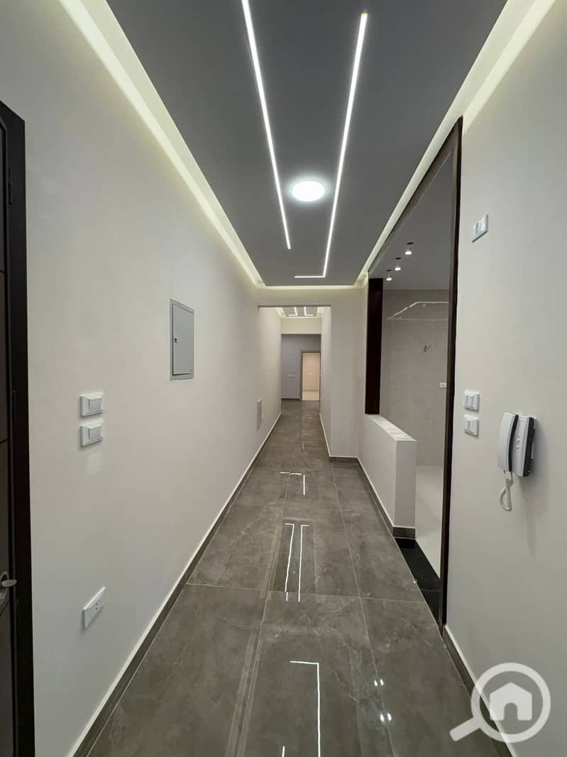 7 96f6abf3-aee7-43e8-92fb-7e6b1e4d46c7. jpeg