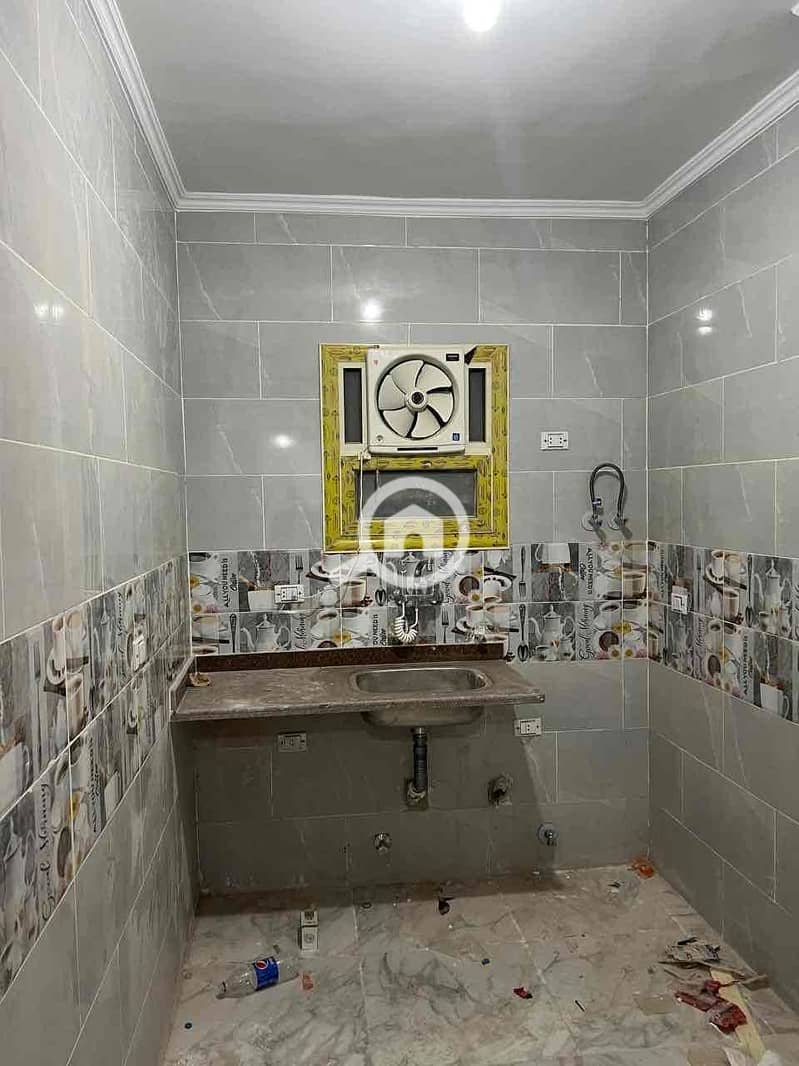 2 5a1065c3-59df-4e36-9dae-e6d654b86c26. jpg