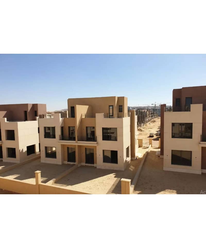 10 فلل-للبيع-في-كبوند-الما. jpg