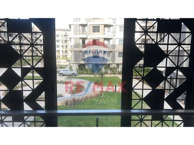 2 Bedroom Apartment for Sale in 6th of October, Giza - 12b1b4e9-dd25-43ff-895c-f250a97fd3d1. jpg