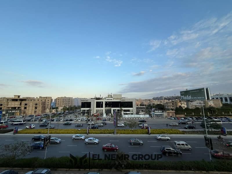 10 dcec1c54-fae7-4d96-9bd7-293f9f77eedc. jpg