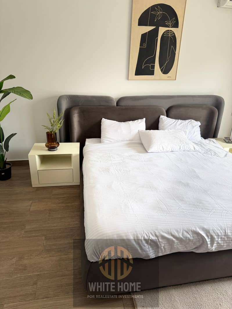 4 9f45d37c-5924-49d4-bd0e-f0b50eafa950. jpeg