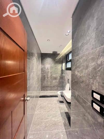 2 Bedroom Flat for Sale in Katameya, Cairo - fbd1e224-dbb8-4ee1-9fc5-aff25ad3a7cc. jpg