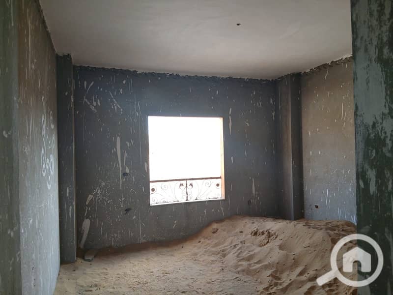 5 9c18d918-49f7-4ed4-9150-e5f2654bdd17. jpeg