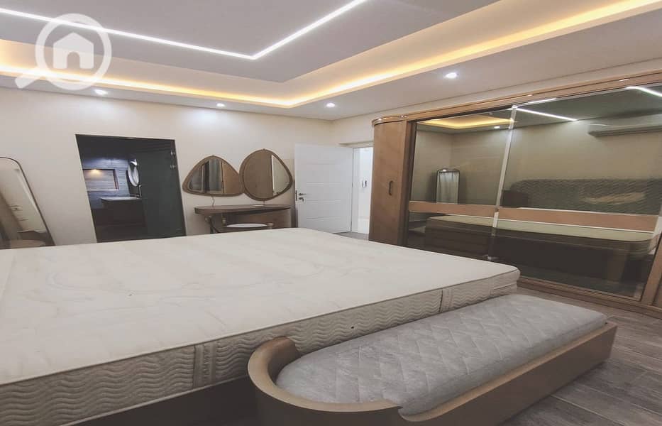 6 779b20a5-9de4-4f5c-9667-1a821e4b2728. jpg