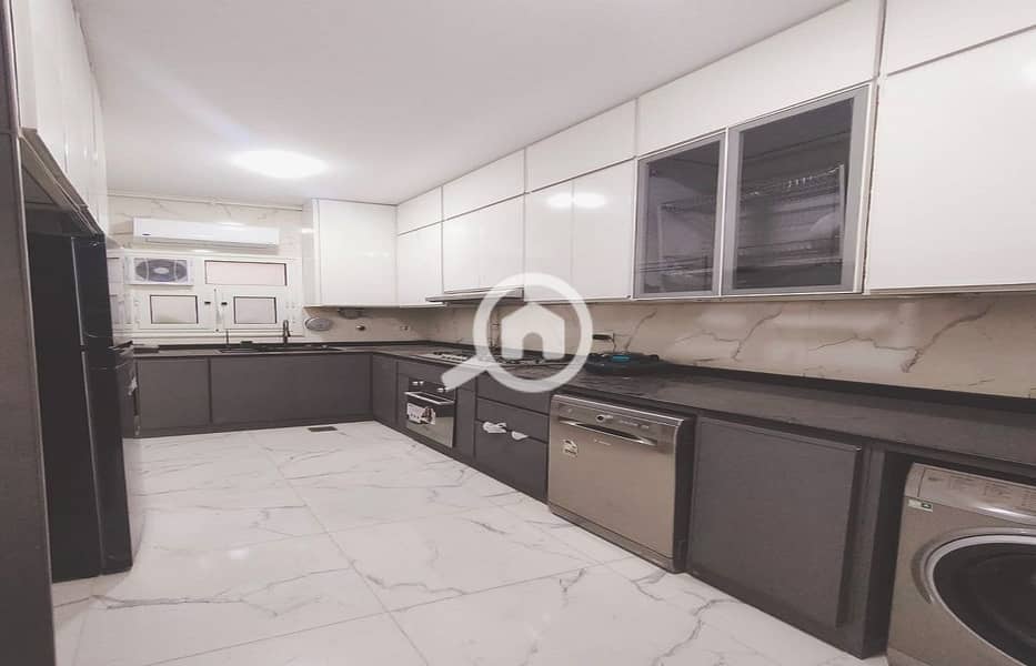 9 577aede7-e85c-456c-bd3f-bd9155e542ff. jpg