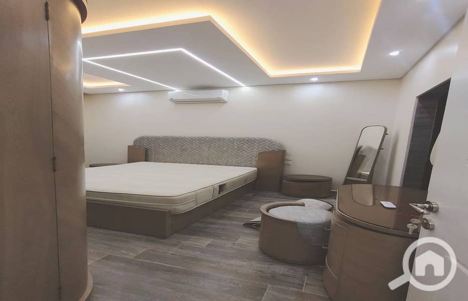 13 b7d049cd-aabc-424a-9d41-9f241454316c. jpg