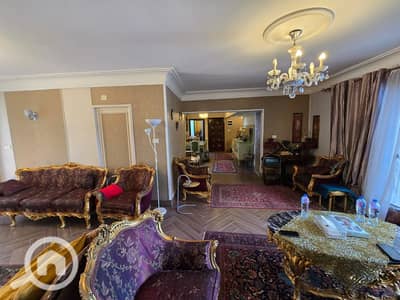 شقة 3 غرف نوم للبيع في لوران، الإسكندرية - IMG-20251225-WA0145. jpg