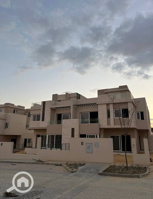 10 WhatsApp Image 2025-12-25 at 4.17. 45 PM. jpeg