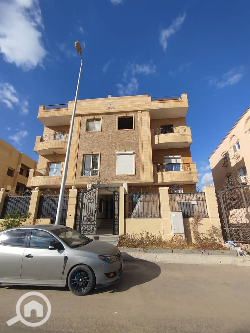 4 7ee91d34-2fda-466f-bc88-69b5a10be5e5. jpg