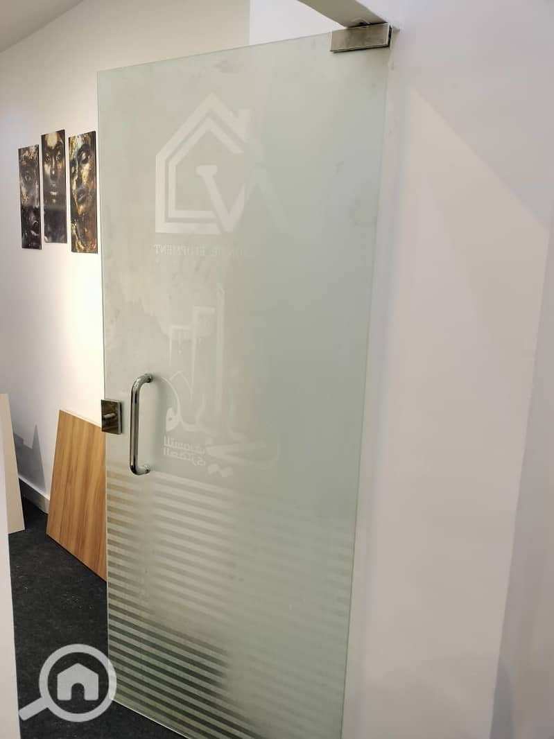 6 79849dbb-6b0e-4c59-9848-7c7edd3aafc2. jpg