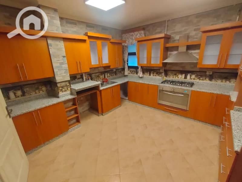 24 WhatsApp Image 2025-12-25 at 16.42. 33 (1). jpeg