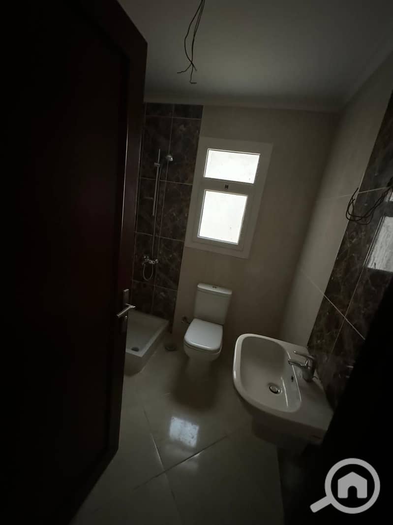 10 WhatsApp Image 2025-12-25 at 2.54. 40 PM. jpeg