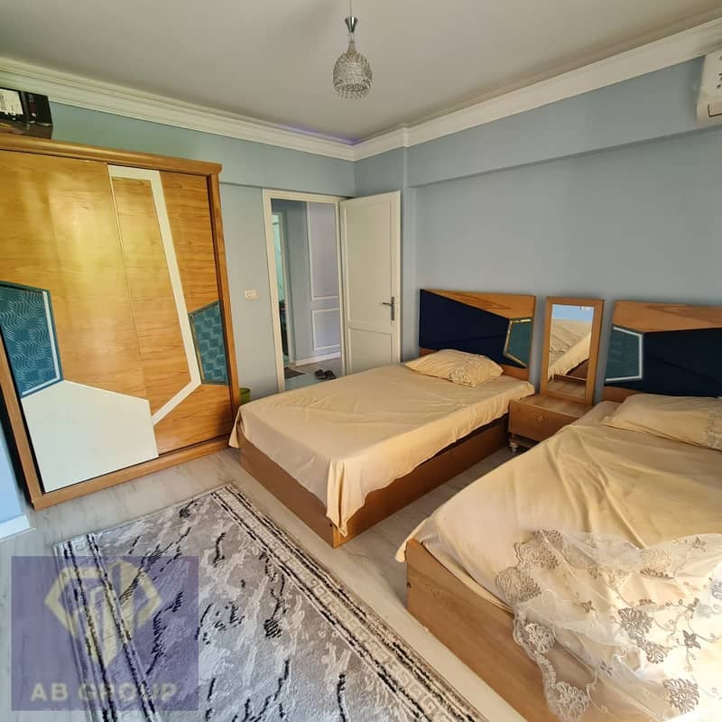 16 fdc71210-7dbb-48b8-b342-3e051a99bf2a. jpg