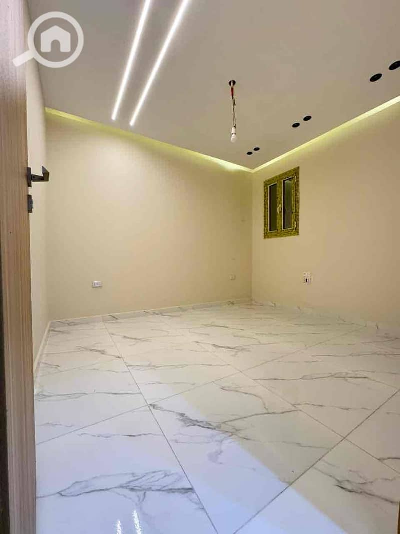 22 33843929-d53e-48fe-8ae6-bdc2519ec773. jpg