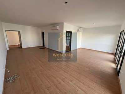 شقة 3 غرف نوم للايجار في الشيخ زايد، الجيزة - IMG-20251216-WA0120. jpg