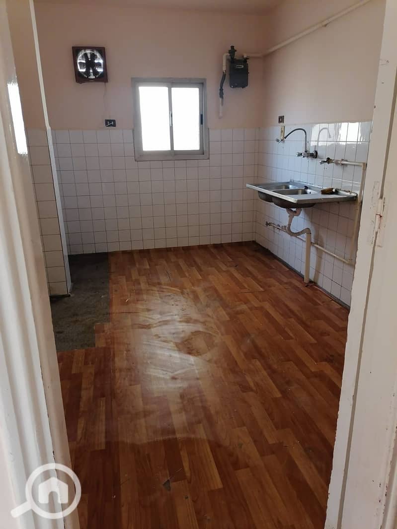 5 WhatsApp Image 2025-12-25 at 17.50. 39 (1). jpeg