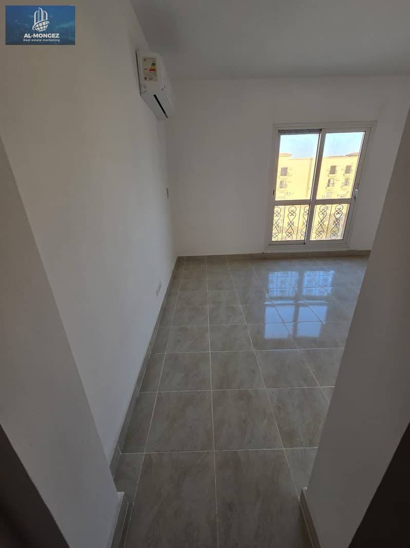 8 7d9bf8e1-4967-431c-91a9-3f05e44c7a6c. jpg