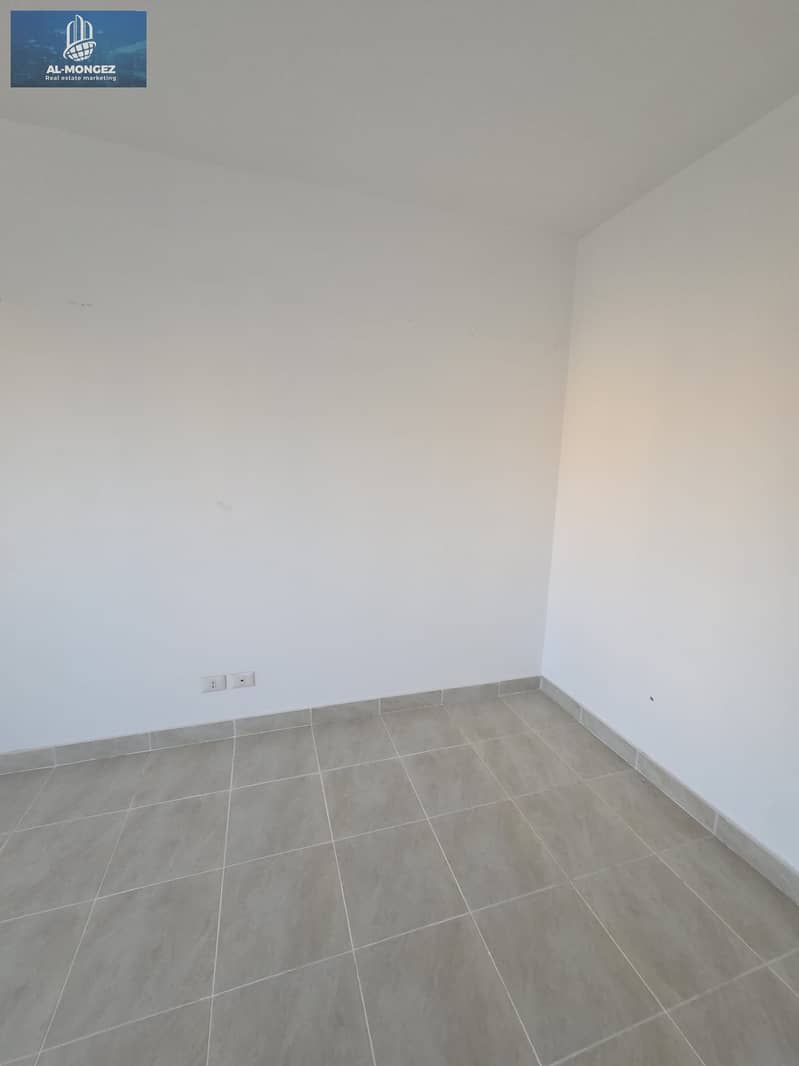 9 9b63feef-151c-43ae-9b8f-e1366c5161d8. jpg