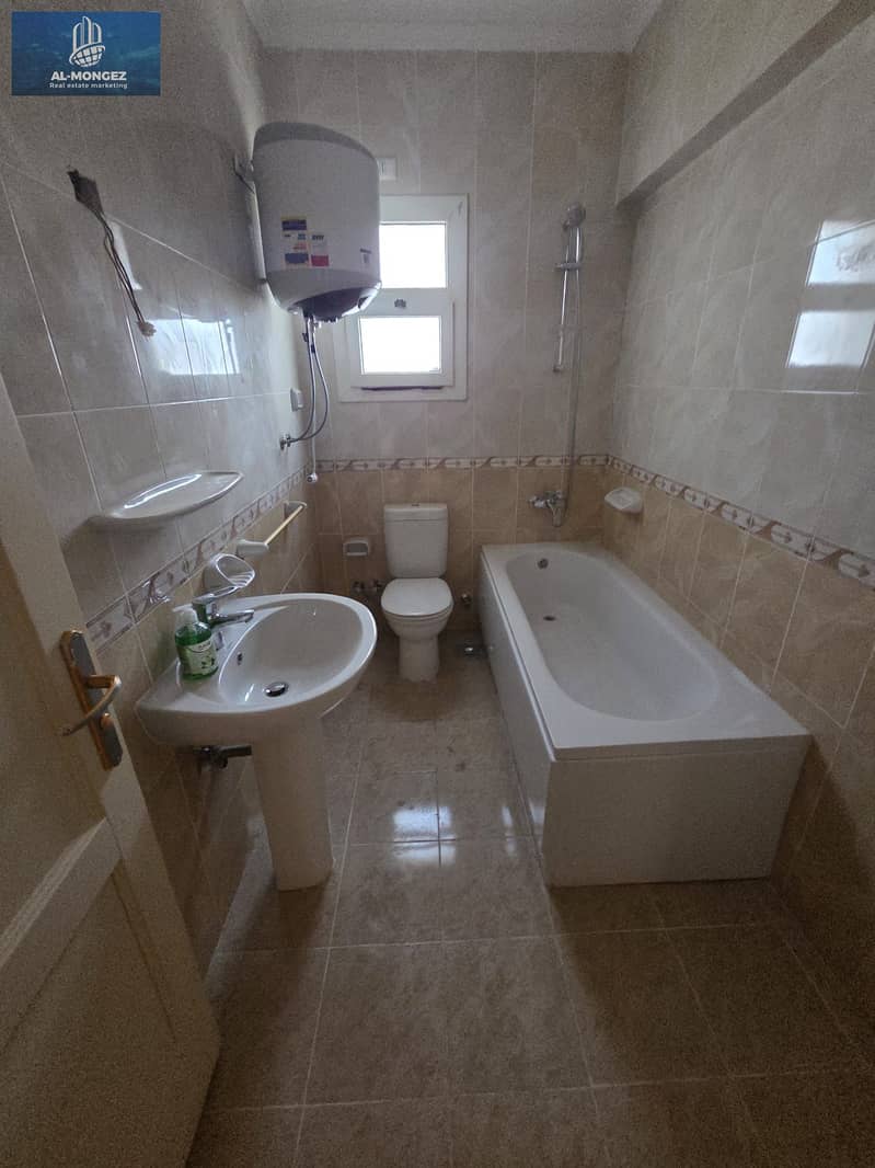 12 7f717674-2fc5-4c5d-bb14-2c369a9ae7a2. jpg