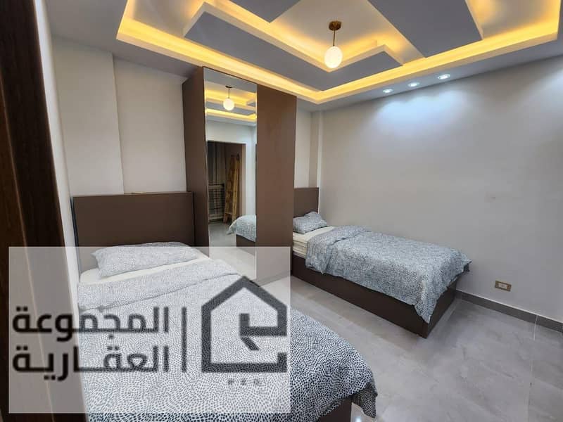 4 77e92c56-fb31-4f83-ac2e-d0d740d1ad70. jpg