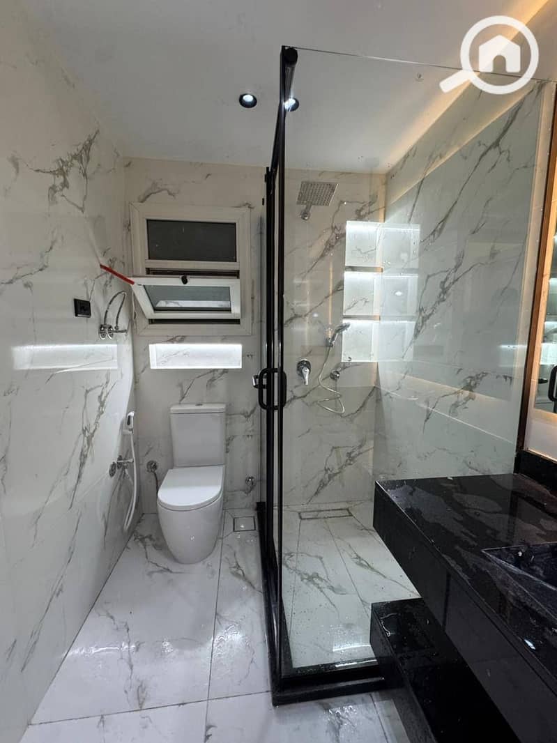 12 605428122_2406747669785675_1323820151005338909_n. jpg